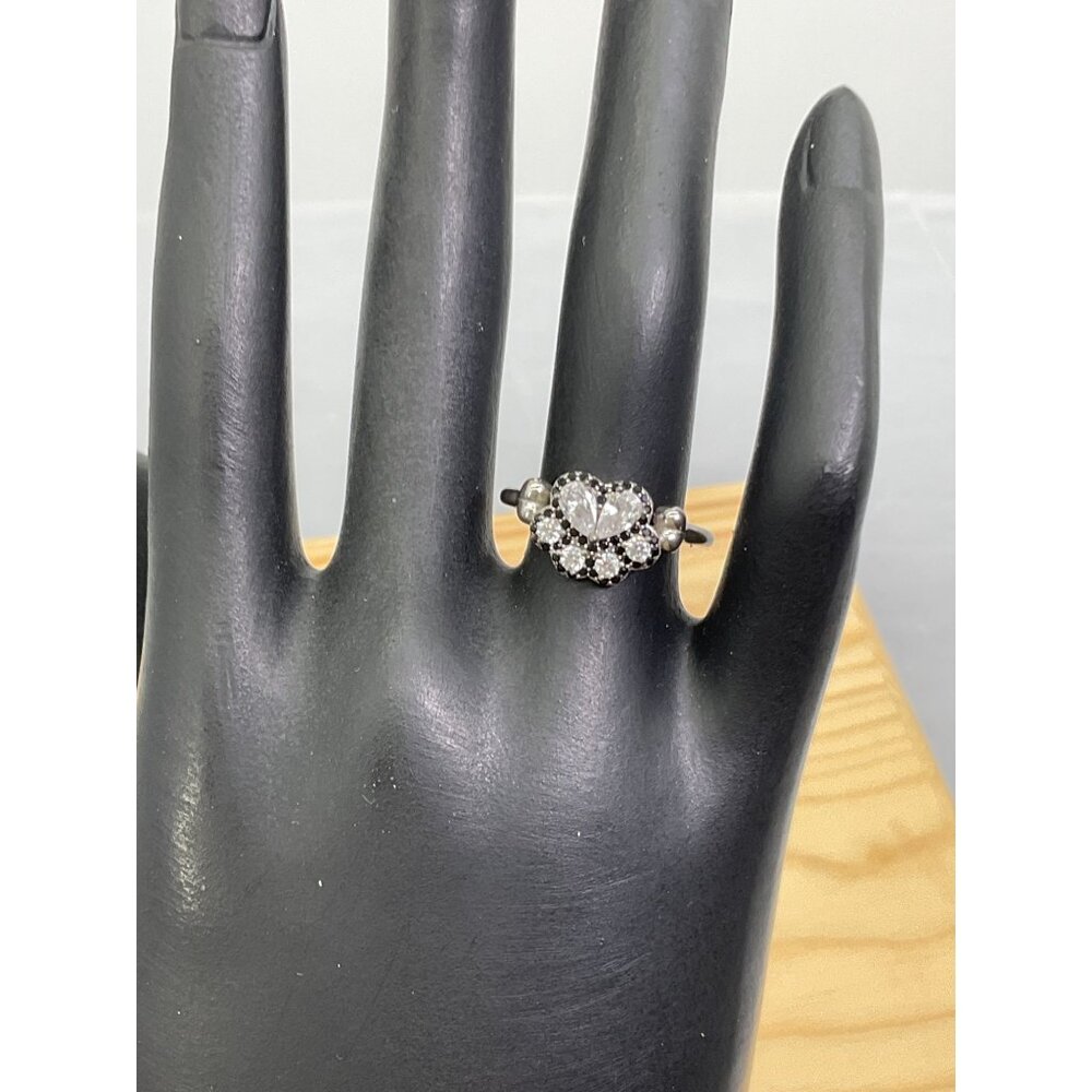 925 Heart Shaped Halo Cluster Accent Ring